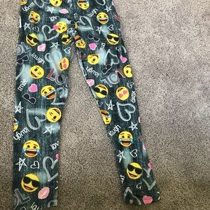 Emoji Capri leggings